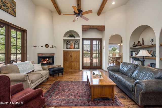 7878 Lion Den Canyon Way, Las Cruces, NM 88011
