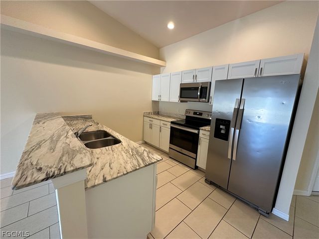 4521 SW 9th AVE, Cape Coral, FL 33914