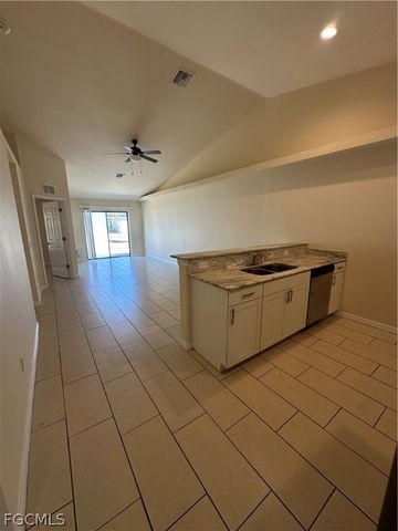 4521 SW 9th AVE, Cape Coral, FL 33914