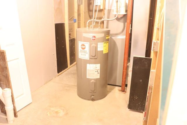 610 Princeton Drive, Trenton, OH 45067