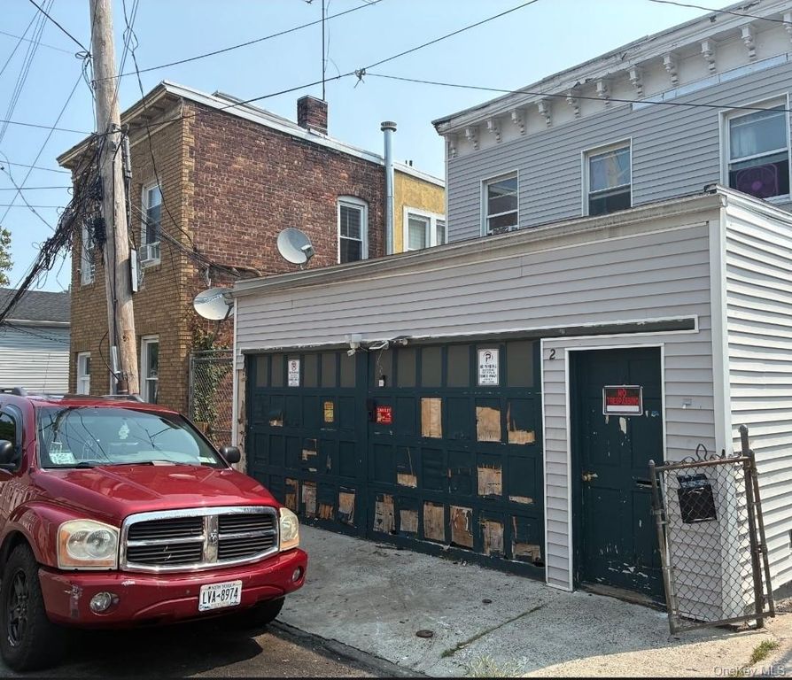 2 Ritters Lane, Yonkers, NY 10703 — exterior