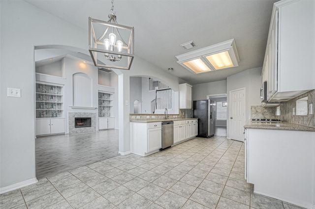 9519 Stone Terrace Court, Houston, TX 77089