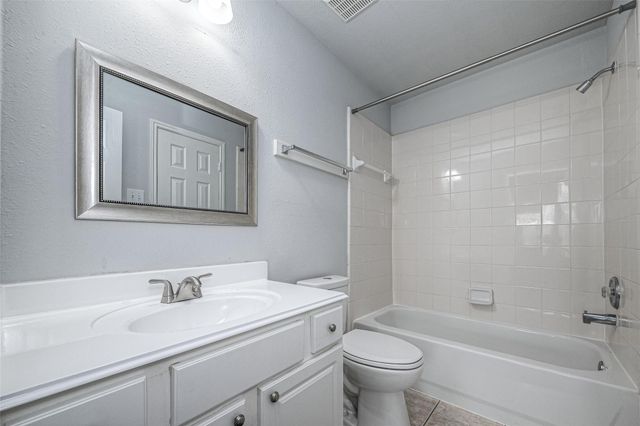 9519 Stone Terrace Court, Houston, TX 77089