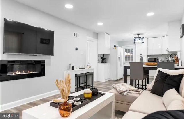 4719 25TH ST N, Arlington, VA 22207