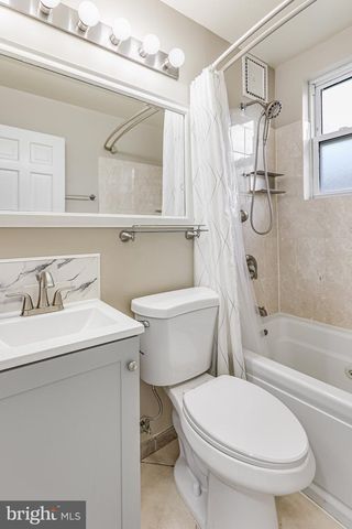 4719 25TH ST N, Arlington, VA 22207