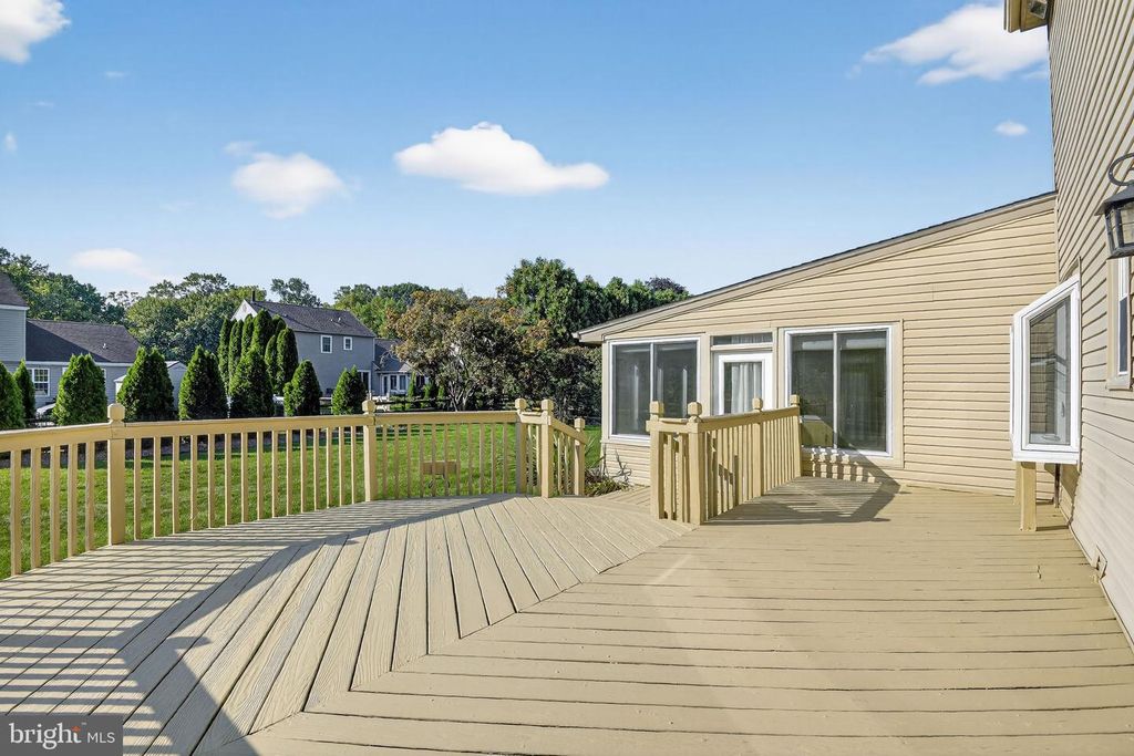18 SIGNAL HILL DR, Hockessin, DE 19707