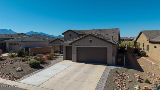 2484 E Copper Valley Way, Green Valley, AZ 85614