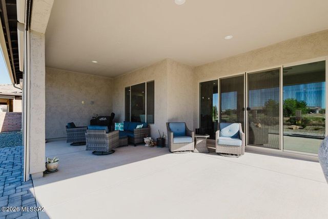 2484 E Copper Valley Way, Green Valley, AZ 85614