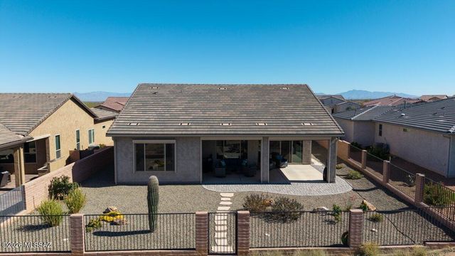 2484 E Copper Valley Way, Green Valley, AZ 85614
