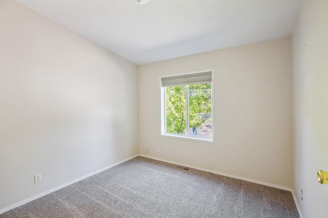 5648 Foothill Boulevard 31, Grants Pass, OR 97526