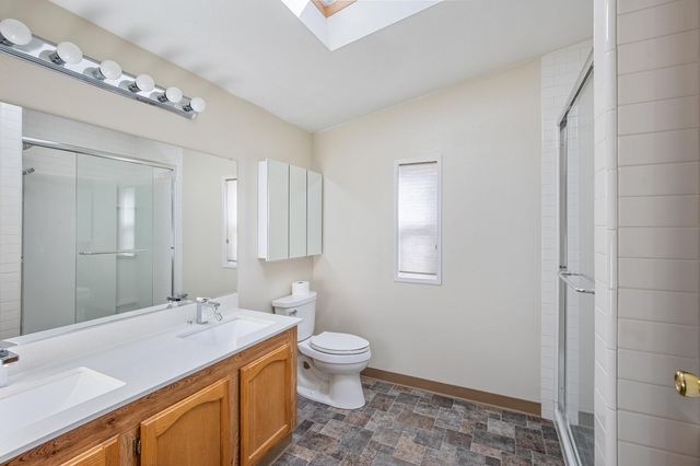 5648 Foothill Boulevard 31, Grants Pass, OR 97526