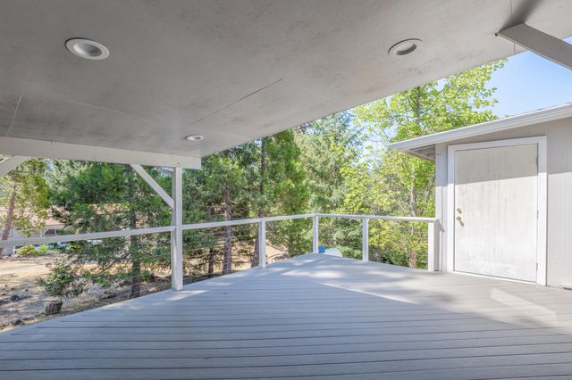 5648 Foothill Boulevard 31, Grants Pass, OR 97526