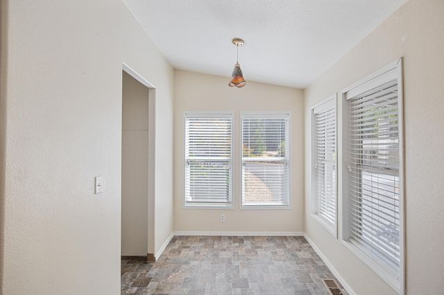 5648 Foothill Boulevard 31, Grants Pass, OR 97526