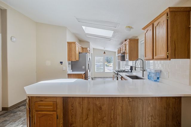 5648 Foothill Boulevard 31, Grants Pass, OR 97526