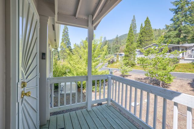 5648 Foothill Boulevard 31, Grants Pass, OR 97526