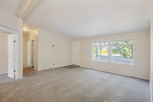 5648 Foothill Boulevard 31, Grants Pass, OR 97526