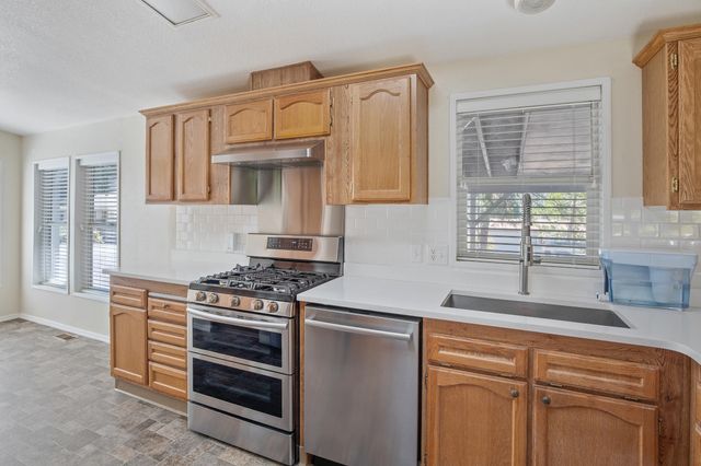5648 Foothill Boulevard 31, Grants Pass, OR 97526