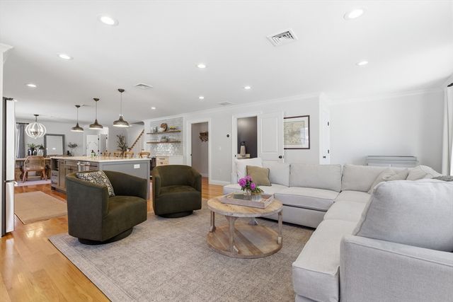 119 Salem Street 119, Reading, MA 01867