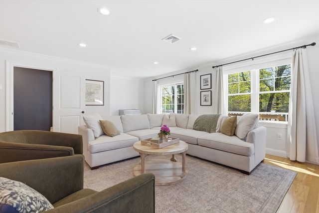 119 Salem Street 119, Reading, MA 01867
