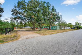 2513 3rd Street, Rosenberg, TX 77471