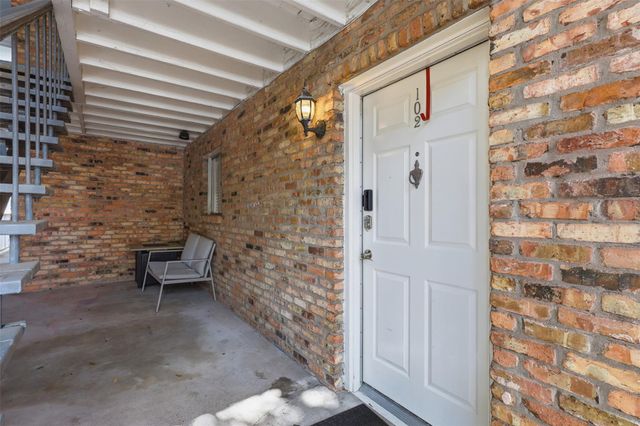 4040 San Felipe Street 102, Houston, TX 77027