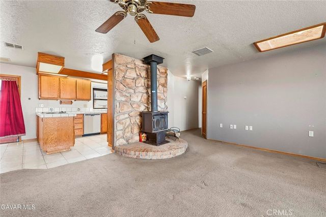 4636 E Avenue H, Lancaster, CA 93535