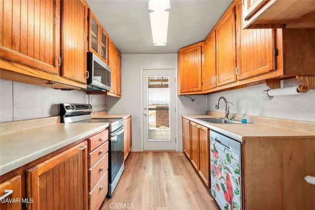 4636 E Avenue H, Lancaster, CA 93535