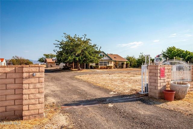 4636 E Avenue H, Lancaster, CA 93535