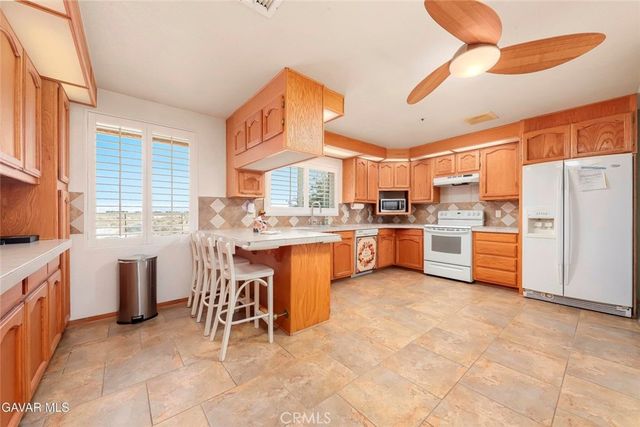 4636 E Avenue H, Lancaster, CA 93535