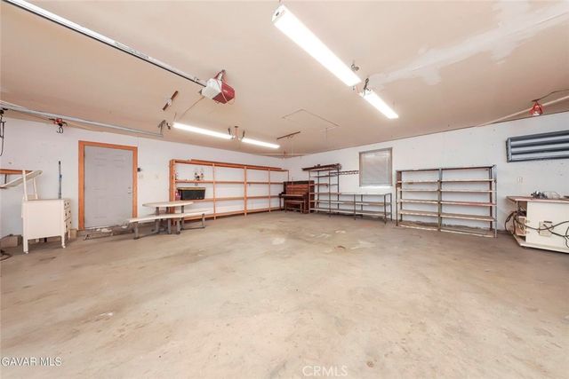 4636 E Avenue H, Lancaster, CA 93535