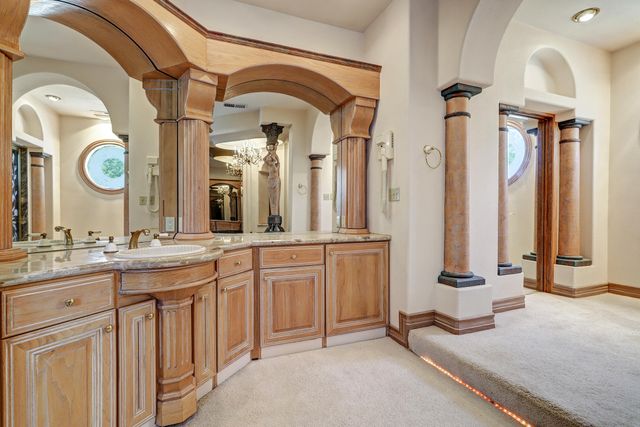 7012 RIO GRANDE Boulevard NW, Los Ranchos, NM 87107