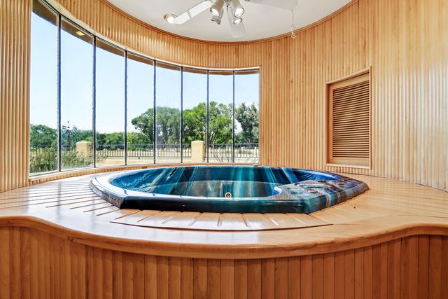 7012 RIO GRANDE Boulevard NW, Los Ranchos, NM 87107