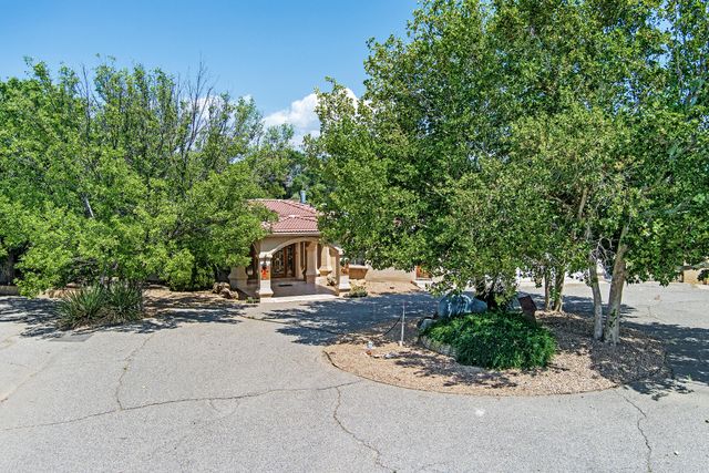 7012 RIO GRANDE Boulevard NW, Los Ranchos, NM 87107