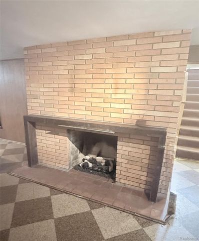 3915 Parkview Drive, Royal Oak, MI 48073