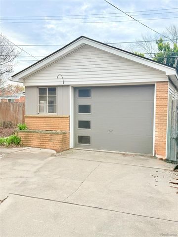 3915 Parkview Drive, Royal Oak, MI 48073