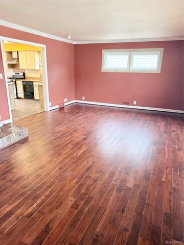 3915 Parkview Drive, Royal Oak, MI 48073