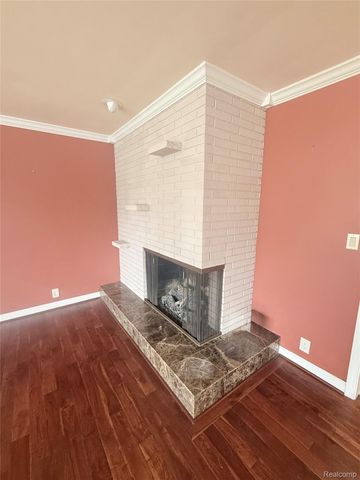 3915 Parkview Drive, Royal Oak, MI 48073