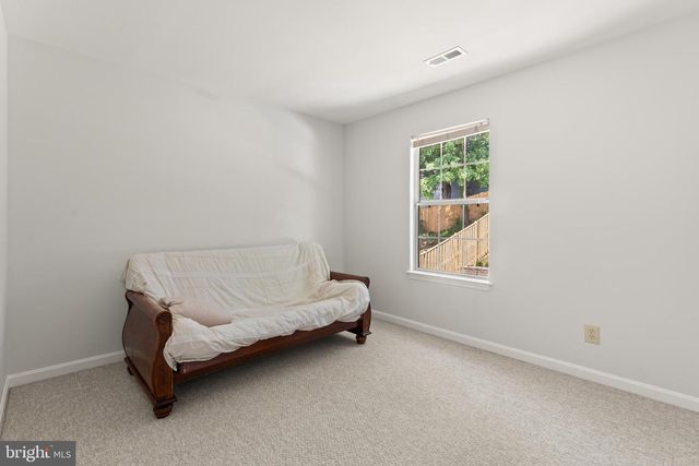 29 WOODS EDGE CT, Stafford, VA 22554