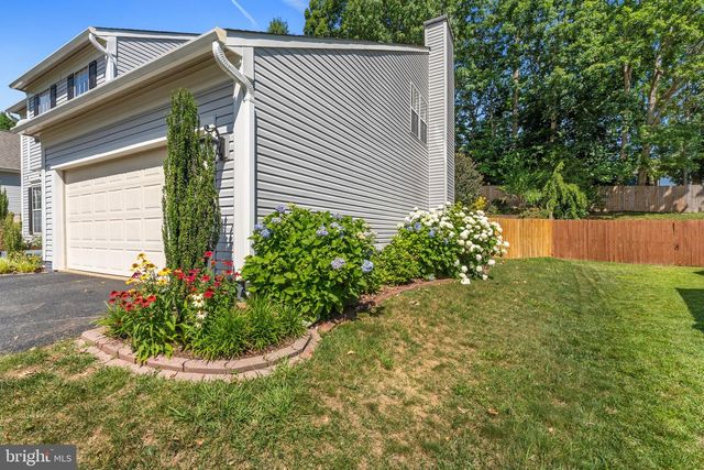 29 WOODS EDGE CT, Stafford, VA 22554