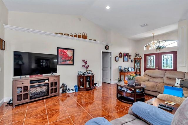 1671 W HIGHWAY 316 HIGHWAY W, Citra, FL 32113