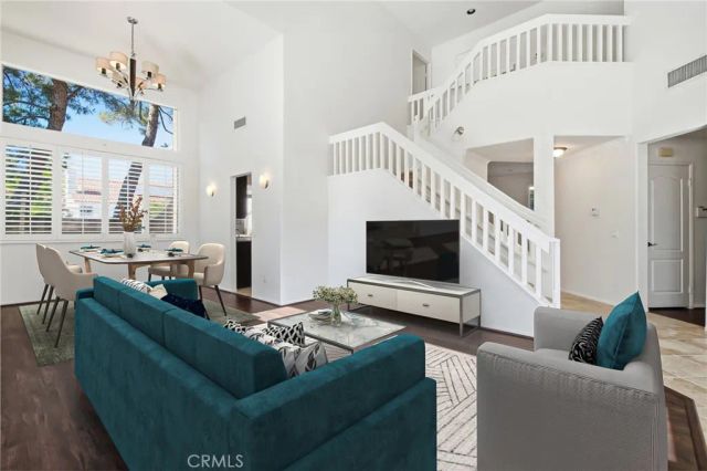 5199 Carmento Drive, Oak Park, CA 91377