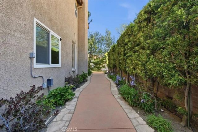 5199 Carmento Drive, Oak Park, CA 91377