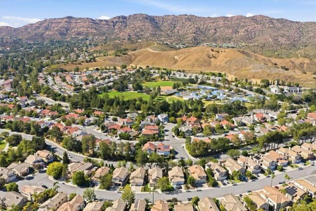 5199 Carmento Drive, Oak Park, CA 91377