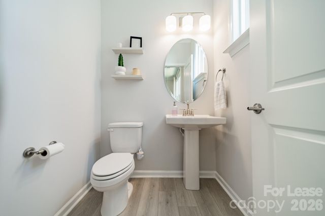4040 Hidden Oaks Drive, Charlotte, NC 28205