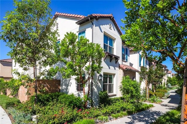 152 Newburry, Irvine, CA 92618