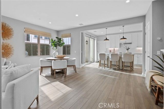 152 Newburry, Irvine, CA 92618