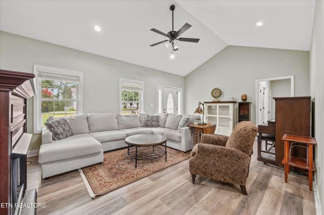 1924 River Vista Circle, Sevierville, TN 37876