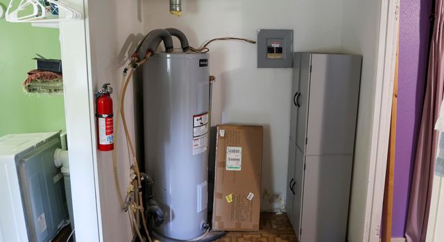 8 E B Street, Tok, AK 99780