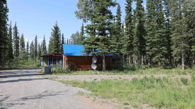 8 E B Street, Tok, AK 99780
