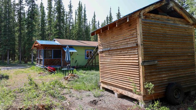 8 E B Street, Tok, AK 99780